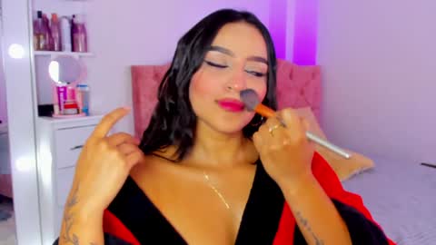 Snapshot of alicekiing_ chatting on January 26, 2025, 10:23 am ALICEKIING online show from January 26, 2025, 10:23 am