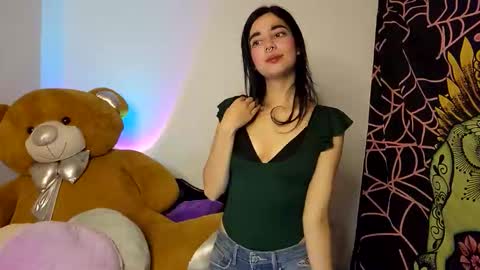 Alicekingdom online show from November 25, 2025, 12:54 am