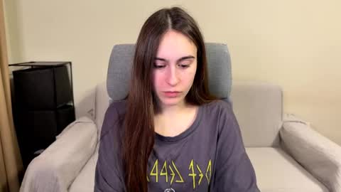 alicekollt online show from April 10, 2026, 9:52 pm