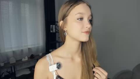 Serena online show from October 25, 2025, 8:00 am