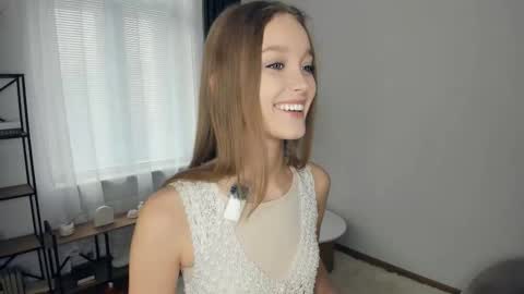 Serena online show from November 5, 2025, 8:14 am