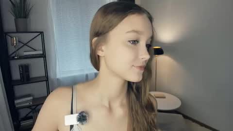 Serena online show from November 23, 2025, 7:52 am