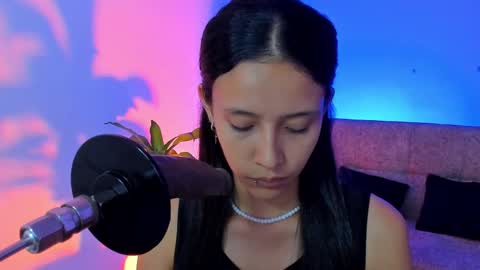 Alicee  online show from November 13, 2025, 10:14 am