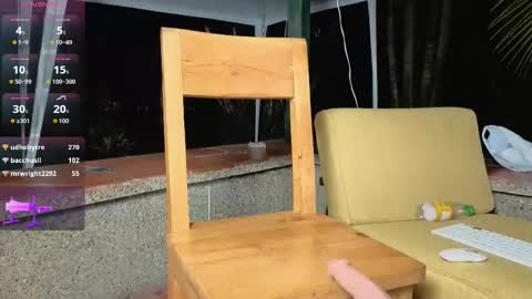 Snapshot of alicemrtnzz chatting on November 8, 2025, 11:47 pm alicemrtnzz online show from November 8, 2025, 11:47 pm