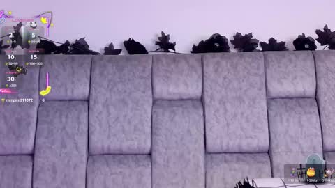 alicenoir_ online show from November 13, 2025, 11:03 pm