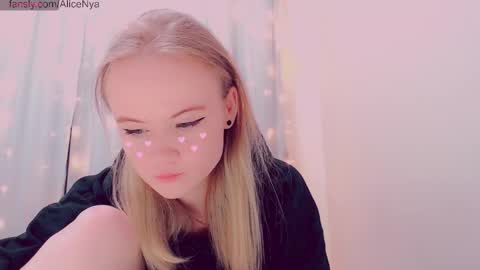 Snapshot of alicenya chatting on January 15, 2026, 6:07 am Alice online show from January 15, 2026, 6:07 am