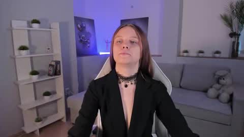 Alice online show from October 13, 2025, 2:00 am