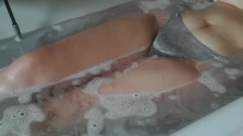 Snapshot of alicerabbithole03 chatting on January 25, 2025, 12:16 pm Alice online show from January 25, 2025, 12:16 pm