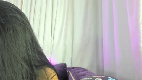 Snapshot of alices_kingsley chatting on November 28, 2025, 7:05 pm Alice online show from November 28, 2025, 7:05 pm