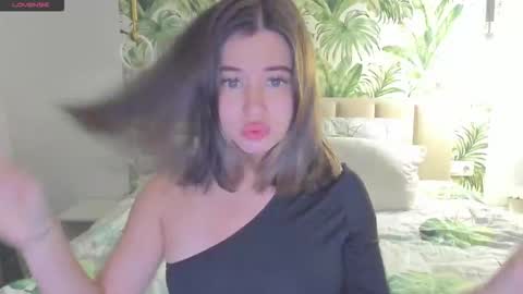 Snapshot of alicetuker chatting on September 28, 2025, 6:02 pm Alice online show from September 28, 2025, 6:02 pm