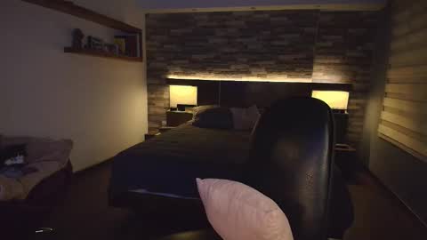 Snapshot of alicewillow chatting on October 30, 2025, 11:05 pm Alice online show from October 30, 2025, 11:05 pm