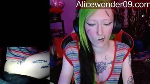 Snapshot of alicewonder52 chatting on February 12, 2026, 7:25 am Alice online show from February 12, 2026, 7:25 am