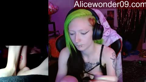 Snapshot of alicewonder52 chatting on February 20, 2026, 3:47 am Alice online show from February 20, 2026, 3:47 am