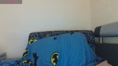 AliceWoolfy online show from December 13, 2025, 7:53 pm