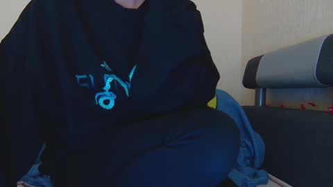 Snapshot of alicewoolfy chatting on January 11, 2026, 8:14 pm AliceWoolfy online show from January 11, 2026, 8:14 pm