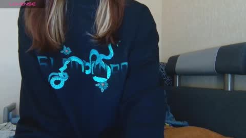 Snapshot of alicewoolfy chatting on February 19, 2026, 10:06 pm AliceWoolfy online show from February 19, 2026, 10:06 pm