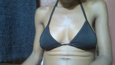 alicia253177 online show from February 6, 2025, 10:48 am