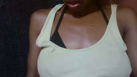 alicia253177 online show from February 19, 2025, 12:11 pm