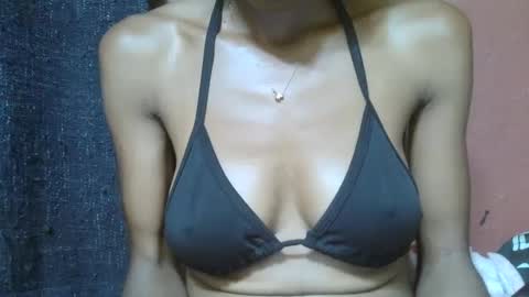 alicia253177 online show from February 20, 2025, 3:08 pm