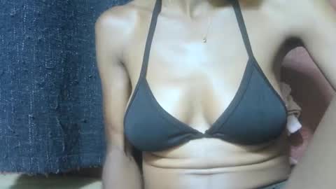 alicia253177 online show from February 21, 2025, 5:09 pm