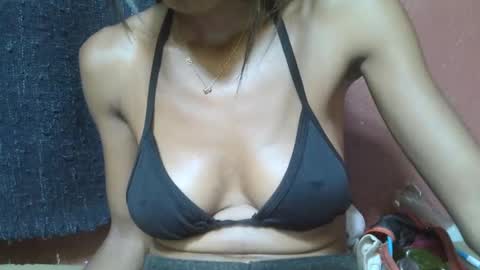 alicia253177 online show from March 3, 2025, 6:22 pm