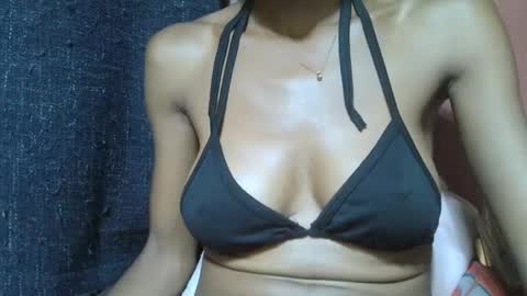 alicia253177 online show from March 10, 2025, 1:43 pm