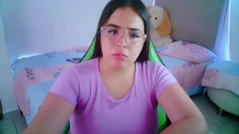 Snapshot of alicia_hotxx chatting on January 28, 2025, 10:12 pm alison online show from January 28, 2025, 10:12 pm