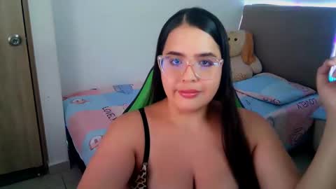 Snapshot of alicia_hotxx chatting on February 22, 2025, 6:08 pm alison online show from February 22, 2025, 6:08 pm