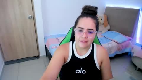 Snapshot of alicia_hotxx chatting on February 26, 2025, 10:53 pm alison online show from February 26, 2025, 10:53 pm