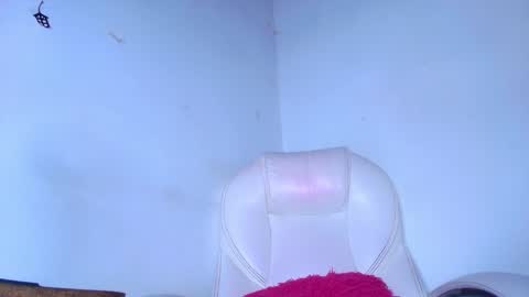 Alicia Kyse  online show from January 25, 2025, 3:09 am