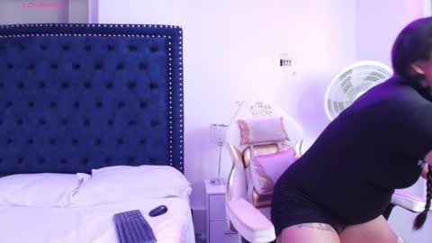 Snapshot of alicia_smiith chatting on January 7, 2026, 11:12 am Alicia online show from January 7, 2026, 11:12 am