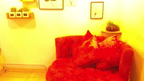 Snapshot of aliciacute__ chatting on February 7, 2026, 7:17 pm aliciacute online show from February 7, 2026, 7:17 pm