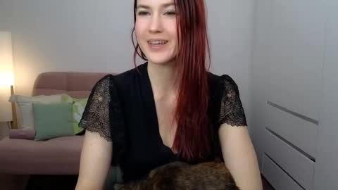 alicianoveli online show from November 28, 2025, 3:36 pm