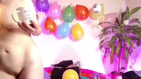  Alicia  online show from October 18, 2025, 12:17 pm