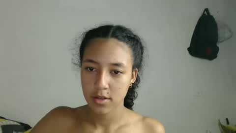 Snapshot of alicie_sexy_hot_20 chatting on February 11, 2025, 4:44 am ana online show from February 11, 2025, 4:44 am