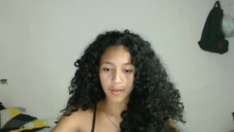 Snapshot of alicie_sexy_hot_20 chatting on February 21, 2025, 7:23 am ana online show from February 21, 2025, 7:23 am