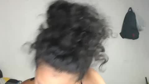 Snapshot of alicie_sexy_hot_20 chatting on March 8, 2025, 4:23 am ana online show from March 8, 2025, 4:23 am