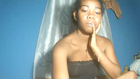 Snapshot of alihane21 chatting on December 21, 2025, 4:14 pm alihane21 online show from December 21, 2025, 4:14 pm