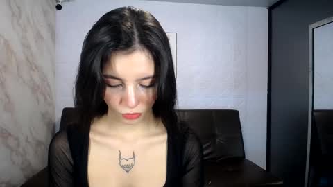 Snapshot of aliice_greco chatting on March 4, 2025, 4:20 pm Alice online show from March 4, 2025, 4:20 pm