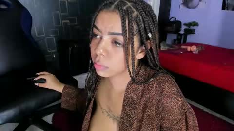 alika online show from February 2, 2025, 8:19 pm