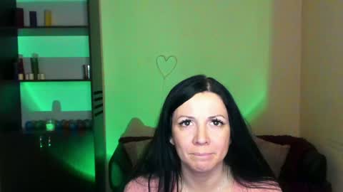 Snapshot of alika_lorens_talk chatting on January 6, 2025, 12:24 pm Alika online show from January 6, 2025, 12:24 pm