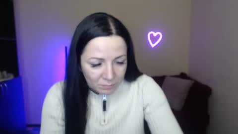 Snapshot of alika_lorens_talk chatting on February 25, 2025, 6:36 am Alika online show from February 25, 2025, 6:36 am