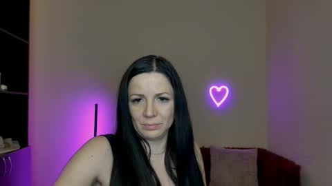 Snapshot of alika_lorens_talk chatting on February 27, 2025, 3:48 pm Alika online show from February 27, 2025, 3:48 pm