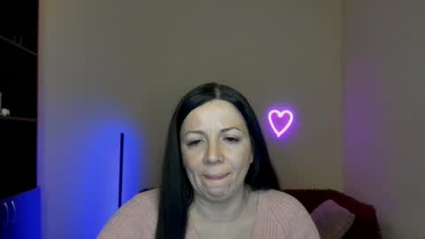 Snapshot of alika_lorens_talk chatting on March 4, 2025, 9:43 pm Alika online show from March 4, 2025, 9:43 pm