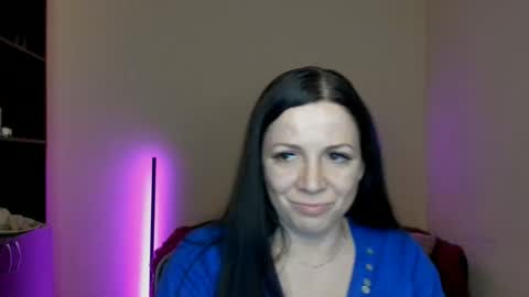 Snapshot of alika_lorens_talk chatting on March 6, 2025, 6:30 am Alika online show from March 6, 2025, 6:30 am