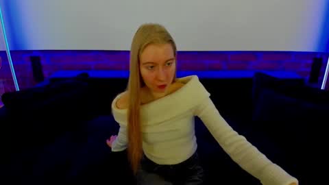 Alina online show from December 2, 2025, 6:41 am