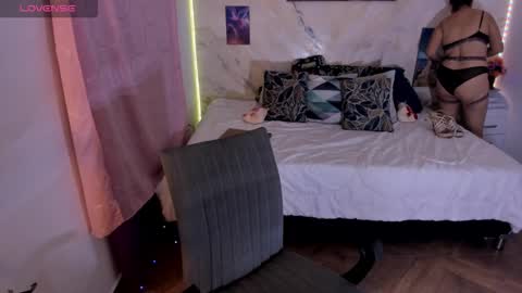 Snapshot of alinabozz1 chatting on January 6, 2026, 1:31 am alinabozz1 online show from January 6, 2026, 1:31 am