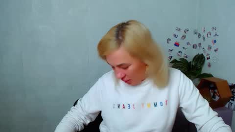 Alina online show from December 16, 2025, 5:23 am