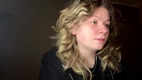 Alina online show from April 6, 2026, 7:26 pm