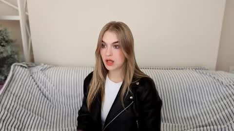 Alina online show from March 11, 2026, 9:32 pm